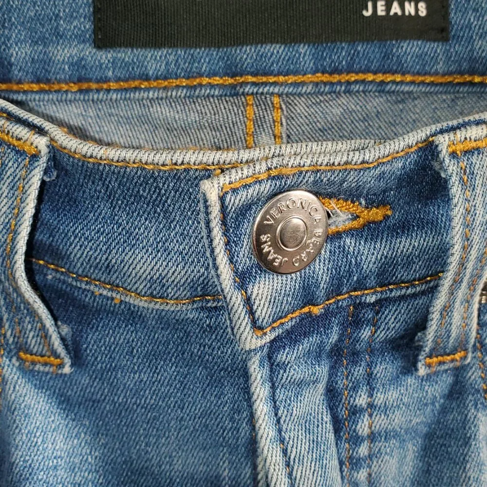Veronica Beard Carly High-Rise Kick Flare Jeans in a medium wash Size 27 - Picture 6 of 8